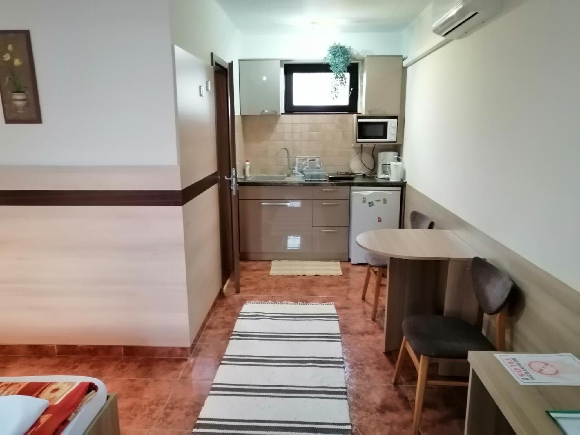 Csipkehaz Apartman Cserkeszőlő Εξωτερικό φωτογραφία
