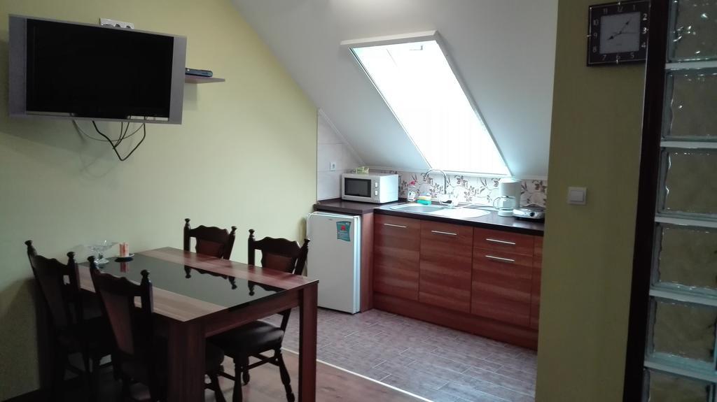 Csipkehaz Apartman Cserkeszőlő Εξωτερικό φωτογραφία